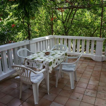 Apartment Nada Medveja Ловран Екстер'єр фото